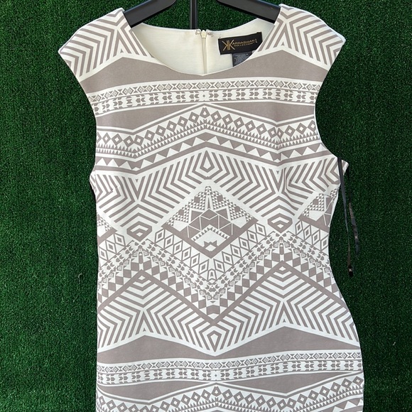 Kim Kardashian collection - Picture 3 of 5